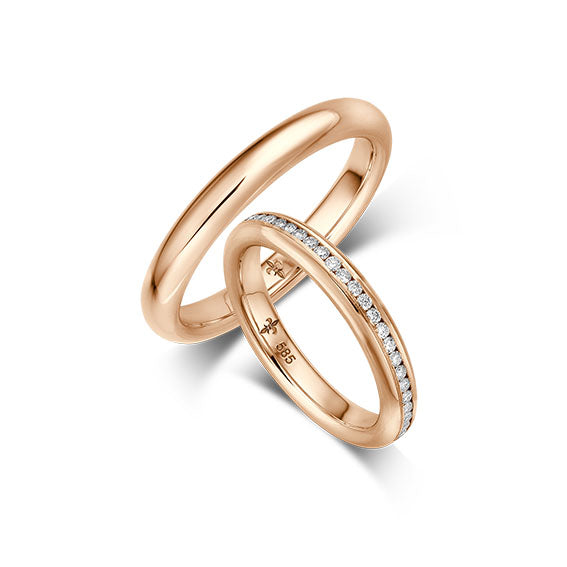 Court Wire Dimond Band. 18ct Rose Gold Channel Set Band